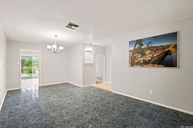 6702 FOREST DELL ST, San Antonio, TX 78240