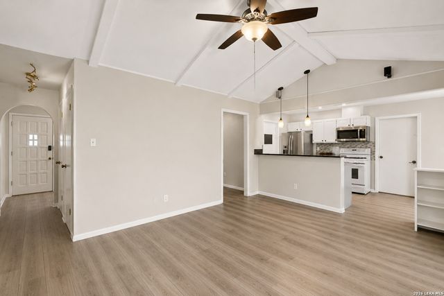 6702 FOREST DELL ST, San Antonio, TX 78240