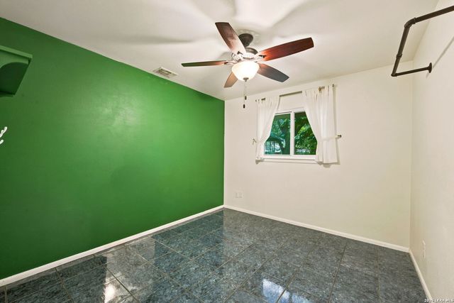 6702 FOREST DELL ST, San Antonio, TX 78240