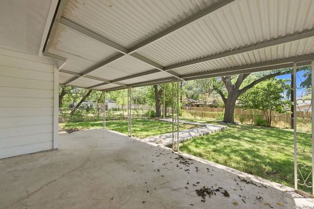 6702 FOREST DELL ST, San Antonio, TX 78240