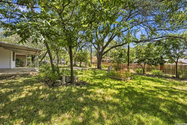 6702 FOREST DELL ST, San Antonio, TX 78240