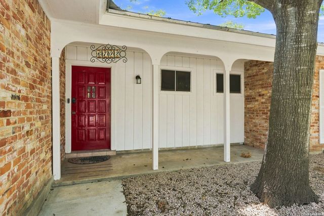 6702 FOREST DELL ST, San Antonio, TX 78240