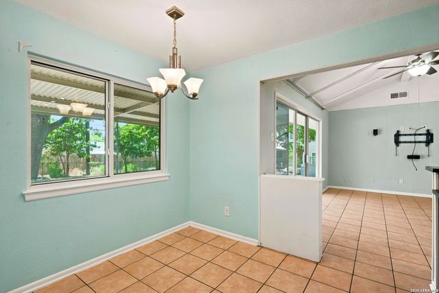 6702 FOREST DELL ST, San Antonio, TX 78240