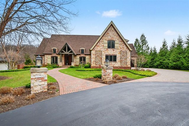 7428 Biscayne Way, Grand Rapids, MI 49546