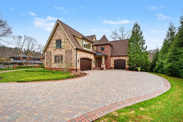 7428 Biscayne Way, Grand Rapids, MI 49546