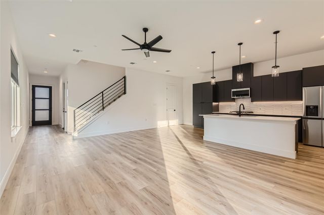 590 Old Mill RD 129, Cedar Park, TX 78613