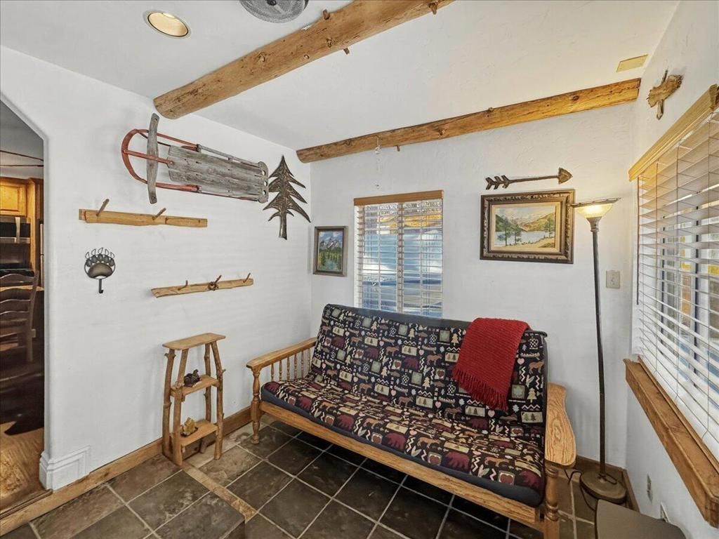 Image 4 of property listing at 450 Georgia Street, Big Bear, CA 92315