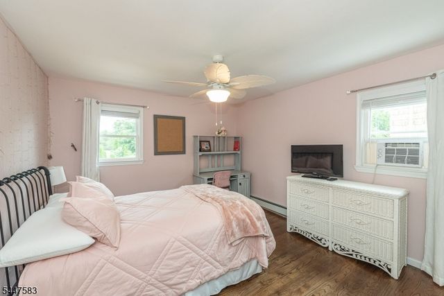 4 Amendola Dr, Netcong Boro, NJ 07857