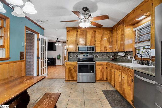 204 Juniper Avenue, Anderson, SC 29625