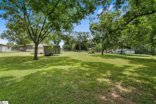 204 Juniper Avenue, Anderson, SC 29625