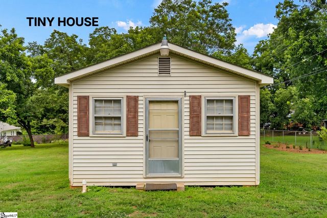 204 Juniper Avenue, Anderson, SC 29625