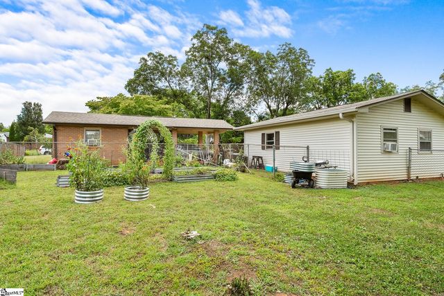 204 Juniper Avenue, Anderson, SC 29625