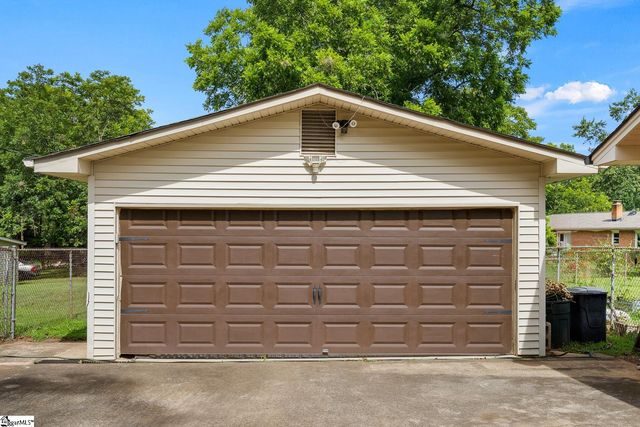 204 Juniper Avenue, Anderson, SC 29625