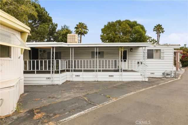 10711 Sherman Grove 9, Sunland, CA 91040