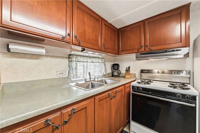 10711 Sherman Grove 9, Sunland, CA 91040