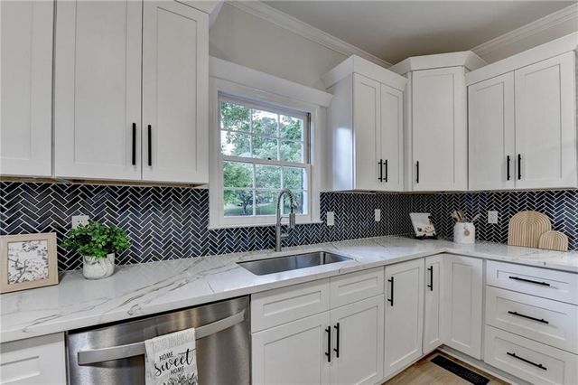 2692 Thatcher Court, Lawrenceville, GA 30044