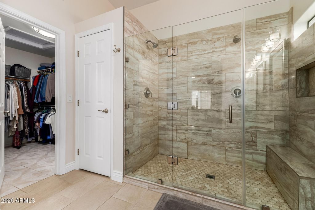 Image 15 of property listing at 4345 E ANNETTE Drive, Phoenix, AZ 85032