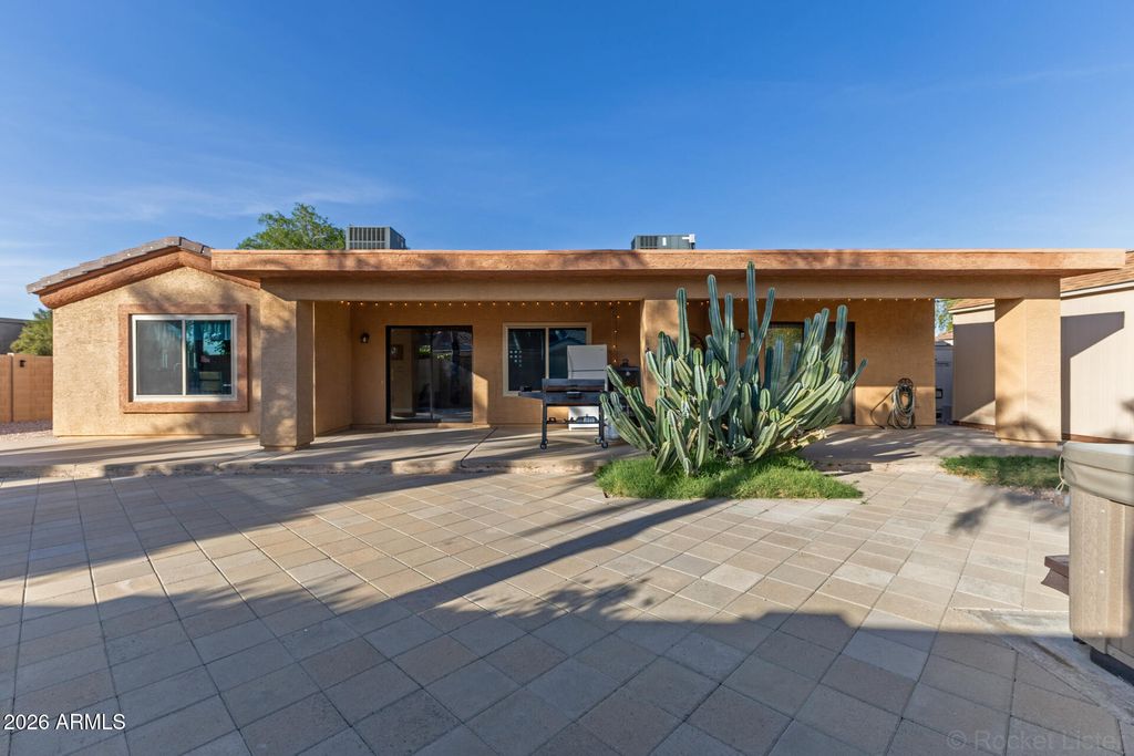 Image 28 of property listing at 4345 E ANNETTE Drive, Phoenix, AZ 85032