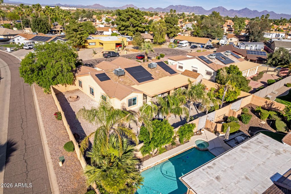 Image 32 of property listing at 4345 E ANNETTE Drive, Phoenix, AZ 85032