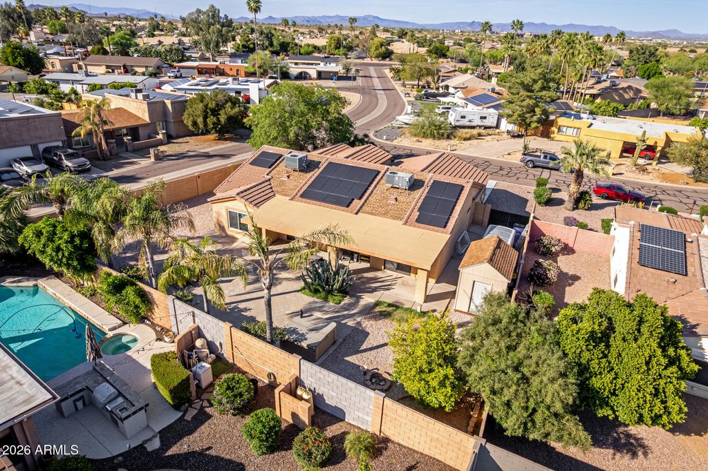 Image 33 of property listing at 4345 E ANNETTE Drive, Phoenix, AZ 85032