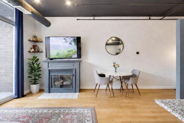 111 S MORGAN Street 703, Chicago, IL 60607