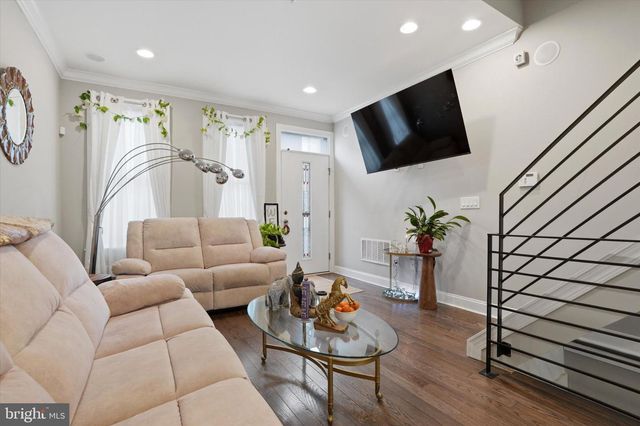 1739 W SEYBERT ST, Philadelphia, PA 19121