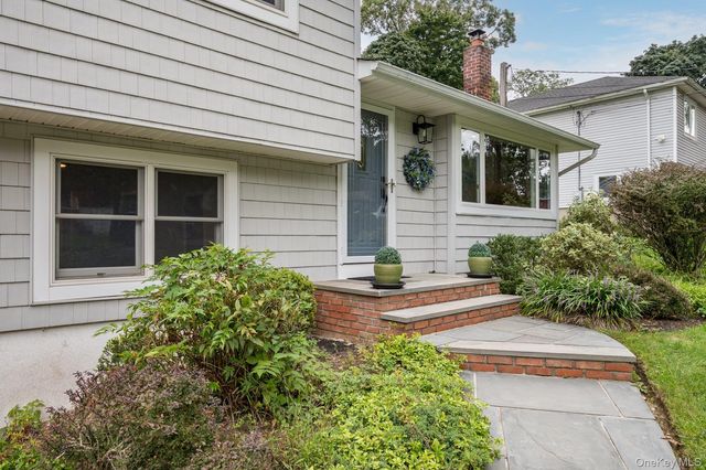 30 Sheppard Lane, Huntington, NY 11743