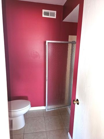 145 Abbeywood Circle, Streamwood, IL 60107