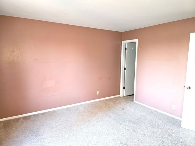 145 Abbeywood Circle, Streamwood, IL 60107