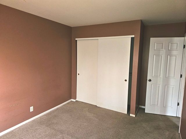 145 Abbeywood Circle, Streamwood, IL 60107