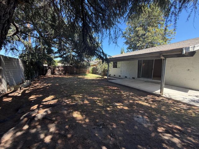 277 Prado Way, Stockton, CA 95207