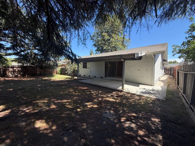277 Prado Way, Stockton, CA 95207