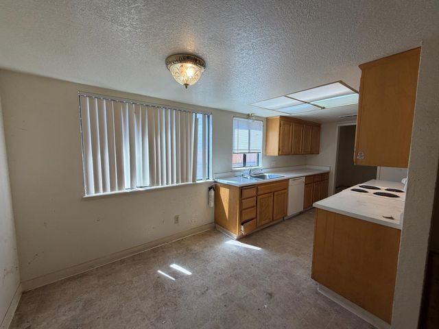 277 Prado Way, Stockton, CA 95207