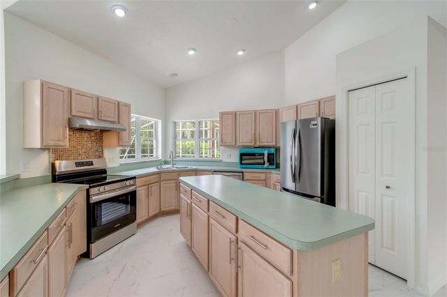 7649 SW 103RD LOOP, Ocala, FL 34476
