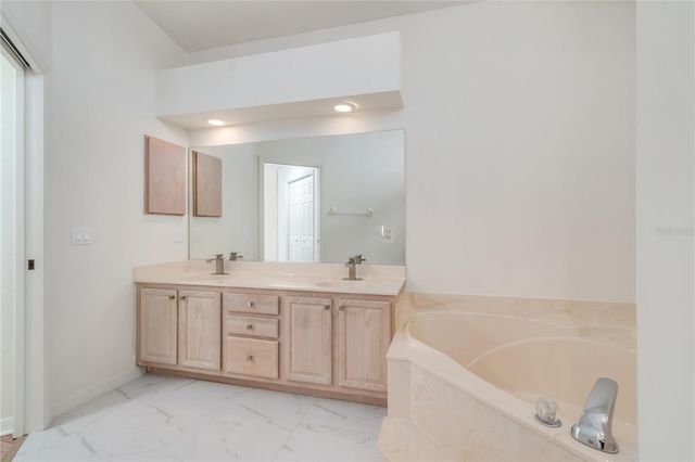 7649 SW 103RD LOOP, Ocala, FL 34476