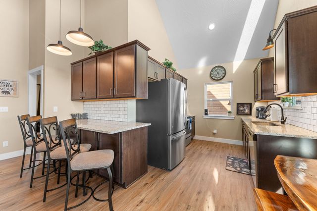 60 Settlers Cv Kimberling City, Kimberling City, MO 65686