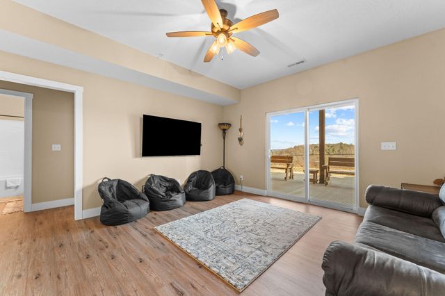 60 Settlers Cv Kimberling City, Kimberling City, MO 65686