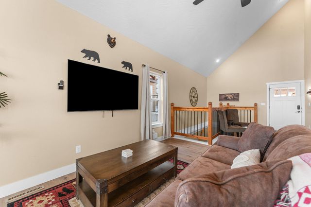 60 Settlers Cv Kimberling City, Kimberling City, MO 65686