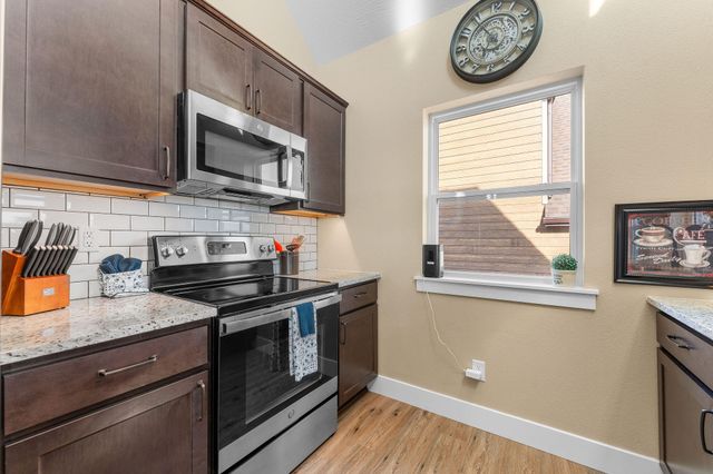 60 Settlers Cv Kimberling City, Kimberling City, MO 65686