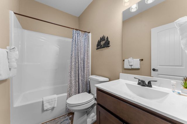 60 Settlers Cv Kimberling City, Kimberling City, MO 65686