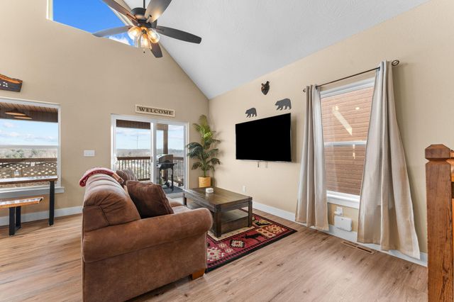 60 Settlers Cv Kimberling City, Kimberling City, MO 65686