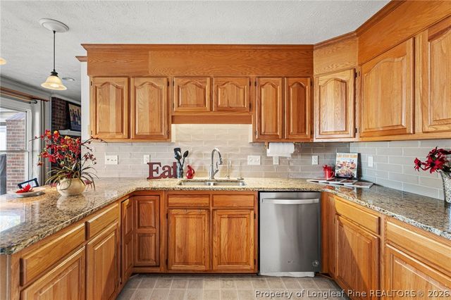 2482 Celtic Drive, Fayetteville, NC 28306