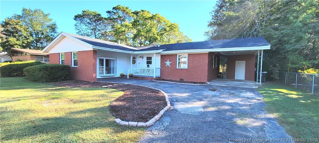 1911 Wendover Drive, Fayetteville, NC 28304 — photo 2