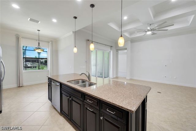 9179 Flint CT, Naples, FL 34120