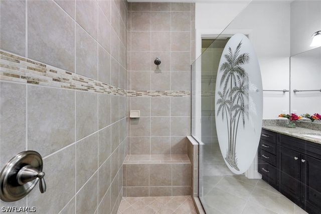 9179 Flint CT, Naples, FL 34120
