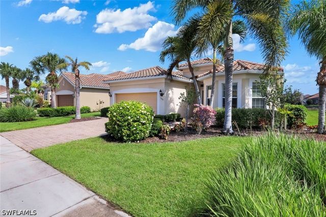 9179 Flint CT, Naples, FL 34120