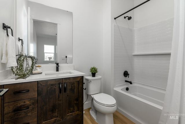 2580 N Leatherwood Ave., Star, ID 83669