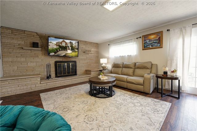 224 Dutch Road, Charleston, WV 25302