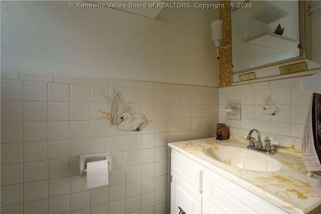 224 Dutch Road, Charleston, WV 25302