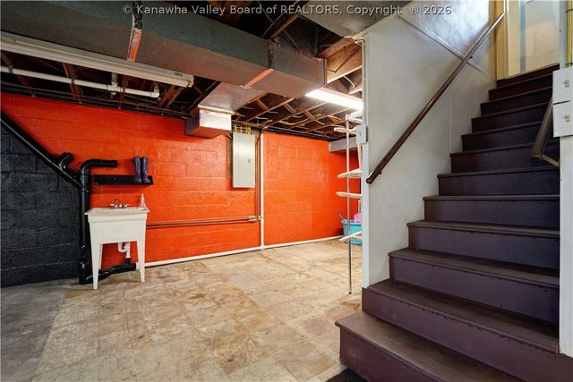 224 Dutch Road, Charleston, WV 25302